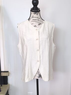 BMJL | Women's Cream Linen Blend Button Up Lightweight Vest